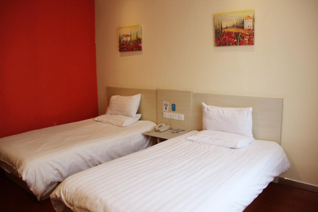 Hanting Express Beijing Guomao Room photo